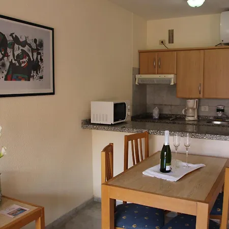 Marola Park Apartment *